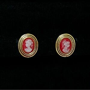 Elegant Gold Tone Cameo Earrings